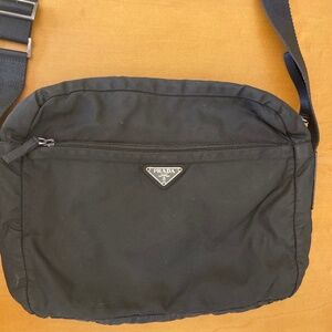 P - 49 Vintage Black Prada Nylon Crossbody Messenger bag